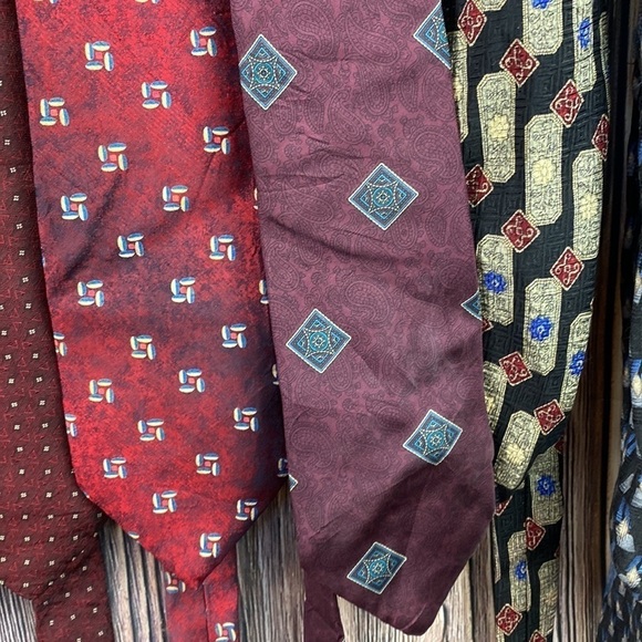 Men’s Ties - Picture 3 of 10